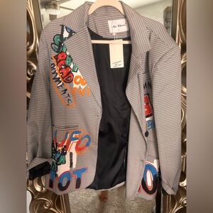 The Classic Women's Multicolor Graphic Blazer